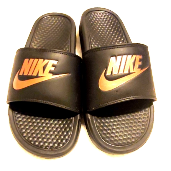 Nike Shoes - •New• NIKE Benassi Slides